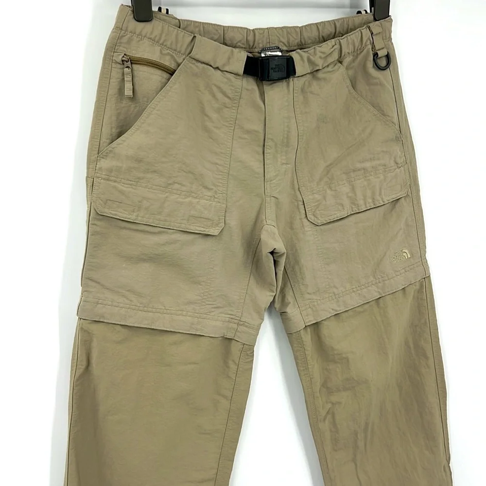 The North Face transformer 2 in 1 cargo khaki pants SZ M